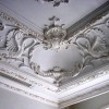 Изысканный декор из гипсовой лепнины